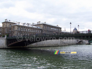 Un pont sur la Seine 2 (205x)