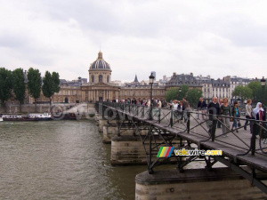 Le Pont des Arts et l'Institut de France (238x)