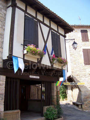 La maison commune de Puycelci (326x)