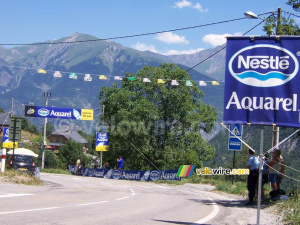 The 15 km sign - that's where I finally stopped climbing (776x)
