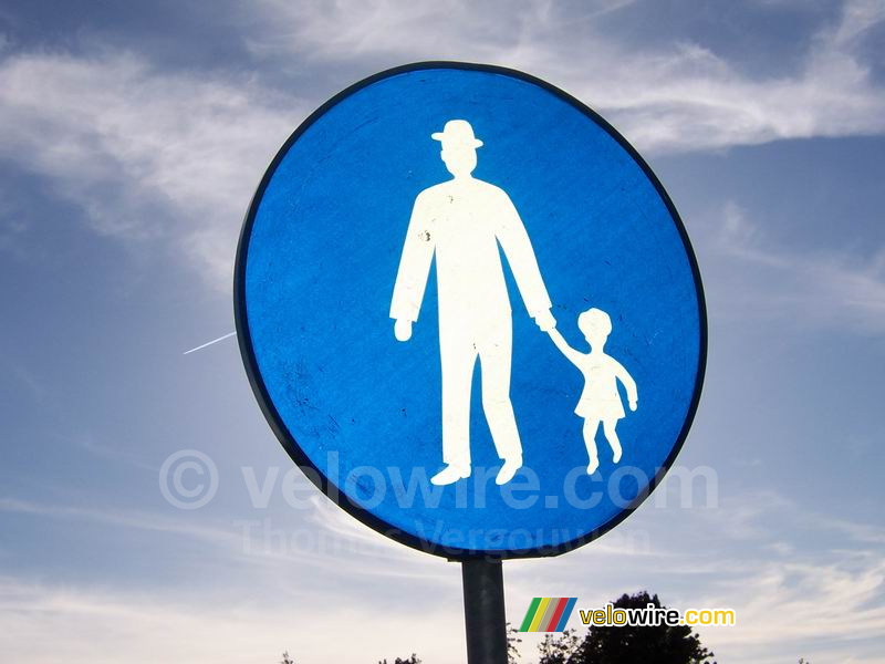 Verkeersbord voetpad (lichteffect)