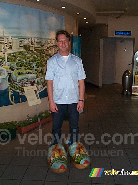 [The Netherlands - Rotterdam] Gilbert with large wooden shoes