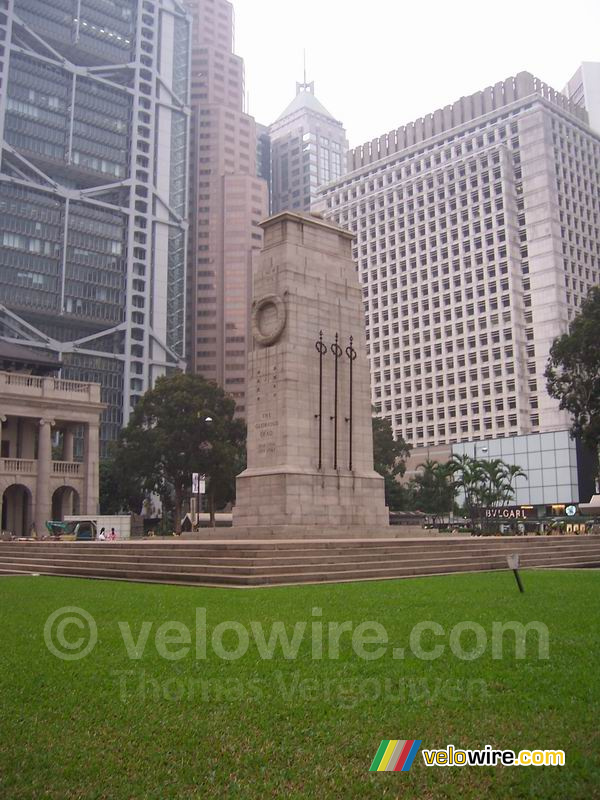 Statue Square with a statue which remembers world war II