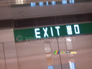 At least I also know how to write exit in Chinese ;-) (676x)