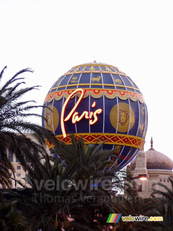 Het herkenningsteken van het Paris Hotel