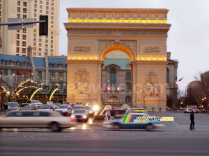 Replica of the Arc de Triomphe at the Paris Hotel (539x)