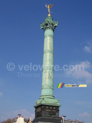 La Colonne de Juillet sur la Place de la Bastille (153x)