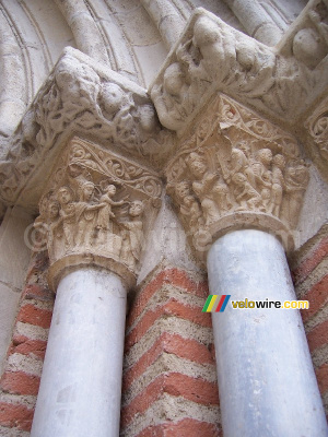 Un détail de l'église à Rabastens (2) (327x)