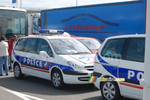 Two French police cars in Calais (923x)