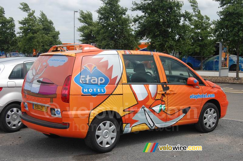 A Etap Hotel car