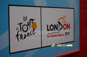 Le logo Tour de France / London sur une navette (680x)