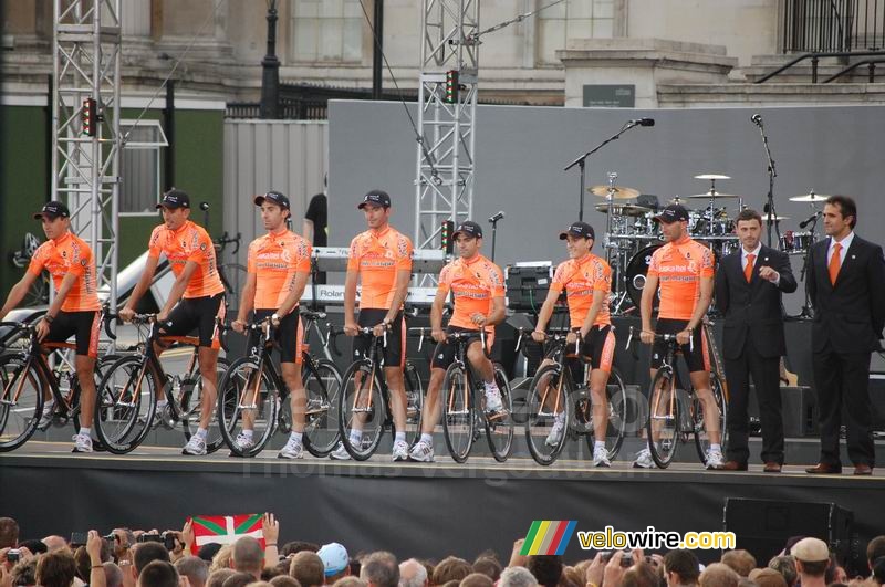 Une partie de l'équipe cycliste Euskaltel Euskadi