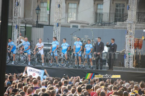 Une partie de l'équipe cycliste Gerolsteiner (743x)