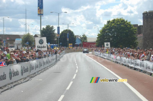Many spectators close to Canterbury (2) (503x)