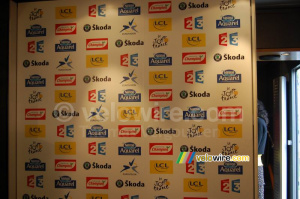 The background of the video-interview (1022x)