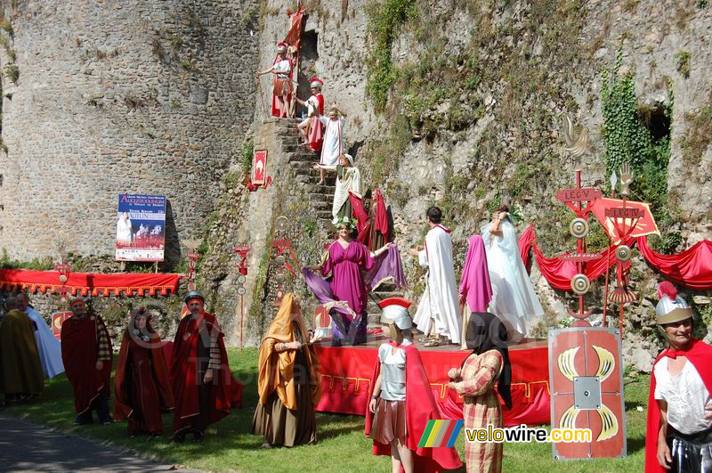 Des gallo-romains devant les remparts d'Autun