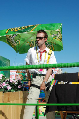 Julien, l'animateur de la caravane publicitaire Panach' (526x)