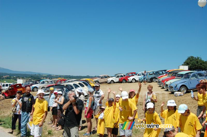 2CV fans between Copponex and Cruseille ?!