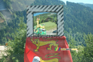 Le camion Panach' : on se voit dans ce mirroir (418x)