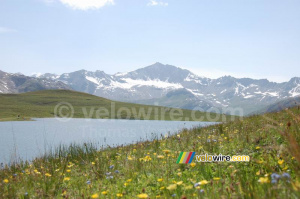 Vue depuis le Lac de l'Ouillette à Val d'Isère (390x)