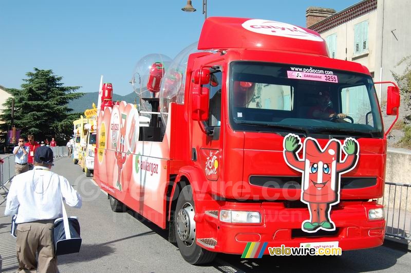 Antargaz (Calypso) advertising caravan's truck