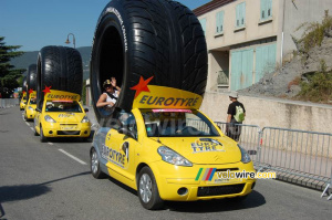 La caravane publicitaire Eurotyre (438x)