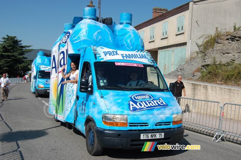 La caravane publicitaire Nestlé Aquarel