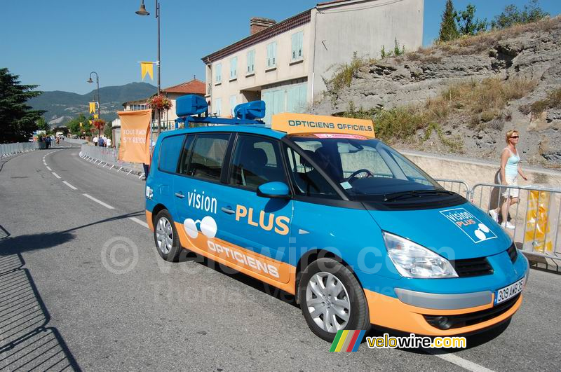 La caravane publicitaire Vision Plus (3)