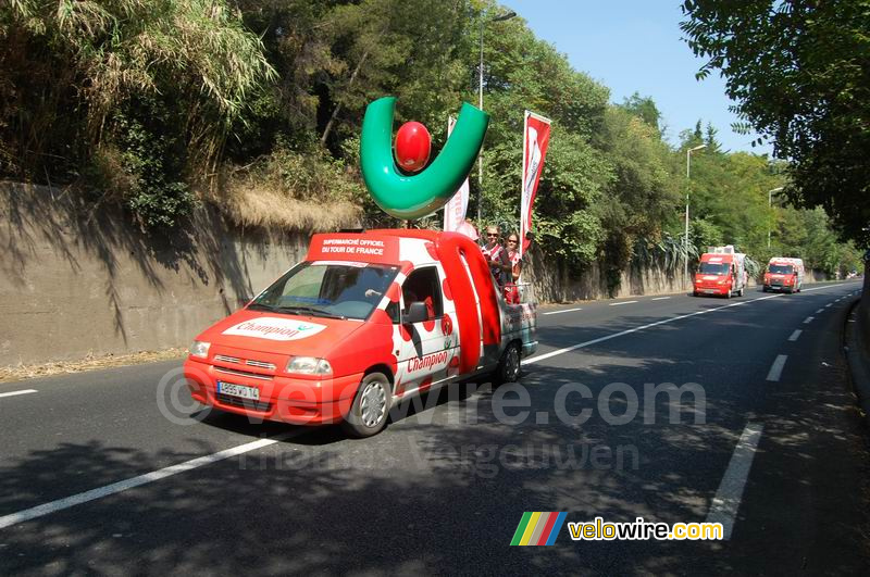 The Champion advertising caravan (2)