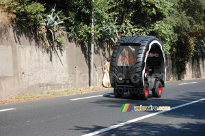 Une roue Kleber de la caravane publicitaire (416x)