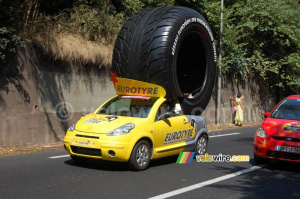 La caravane publicitaire Eurotyre (2) (452x)