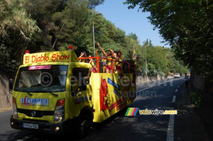 Les danseuses du 'El Diablo Show' de la caravane Le Faillitaire (2) (503x)