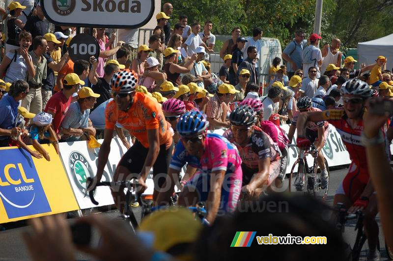 Konstantsin Siutsou (Barloworld) est content pour le vainqueur d'étape Robert Hunter