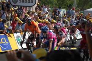 Konstantsin Siutsou (Barloworld) est content pour le vainqueur d'étape Robert Hunter (570x)