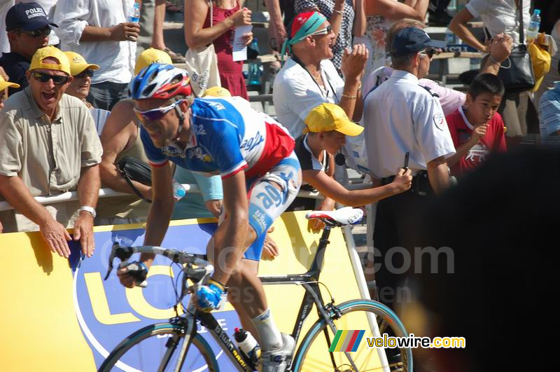 Christophe Moreau (AG2R) ... gevallen onderweg!