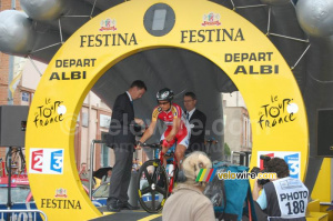 Robert Hunter (Barloworld) au départ de l'étape contre-la-montre Albi > Albi (462x)