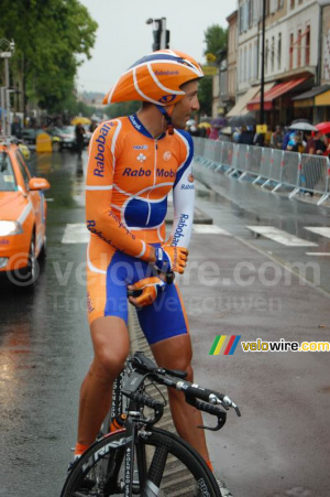 Juan Antonio Flecha (Rabobank) juste avant son contre-la-montre Albi > Albi (778x)
