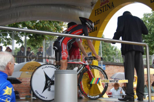 David Arroyo (Caisse d'Epargne) juste avant le départ (Albi > Albi, 2) (418x)