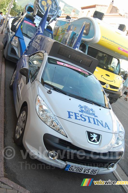 La voiture Festina qui montre quelle heure il est