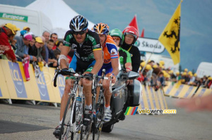 Yaroslav Popovych (Discovery Channel) & Michael Boogerd (Rabobank) au Plateau-de-Beille (483x)