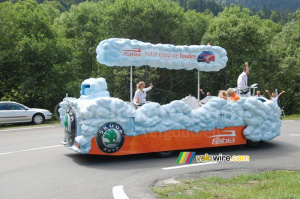Le char de la caravane publicitaire koda (5) (502x)