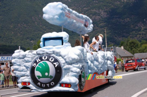 Le char de la caravane publicitaire koda (6) (428x)