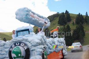Le char de la caravane publicitaire koda (9) (396x)