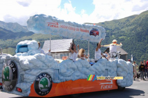 Le char de la caravane publicitaire koda (10) (603x)