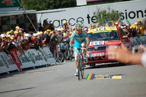 Alexandre Vinokourov gagne l'étape à Loudenvielle (788x)