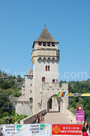 Le Pont Valentré à Cahors (444x)