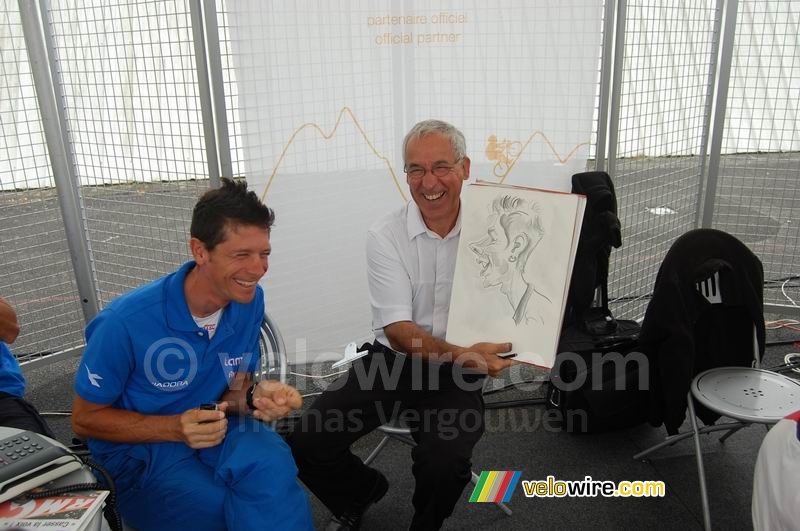 Paolo Bossoni (Lampre-Fondital) laughing about his caricature