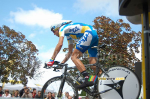 Christophe Moreau (AG2R) au départ de son contre-la-montre à Cognac (458x)