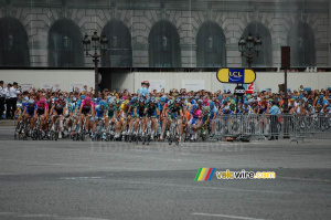 Le peloton derrière Freddy Bichot (526x)