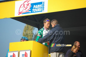 Thor Hushovd (Crédit Agricole) arrive en retard (531x)